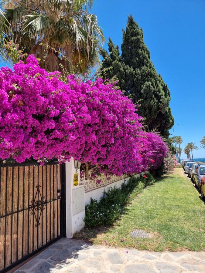Ferienwohnung Luxury Blue Coast Seaside Retreat Marbella Exterior foto