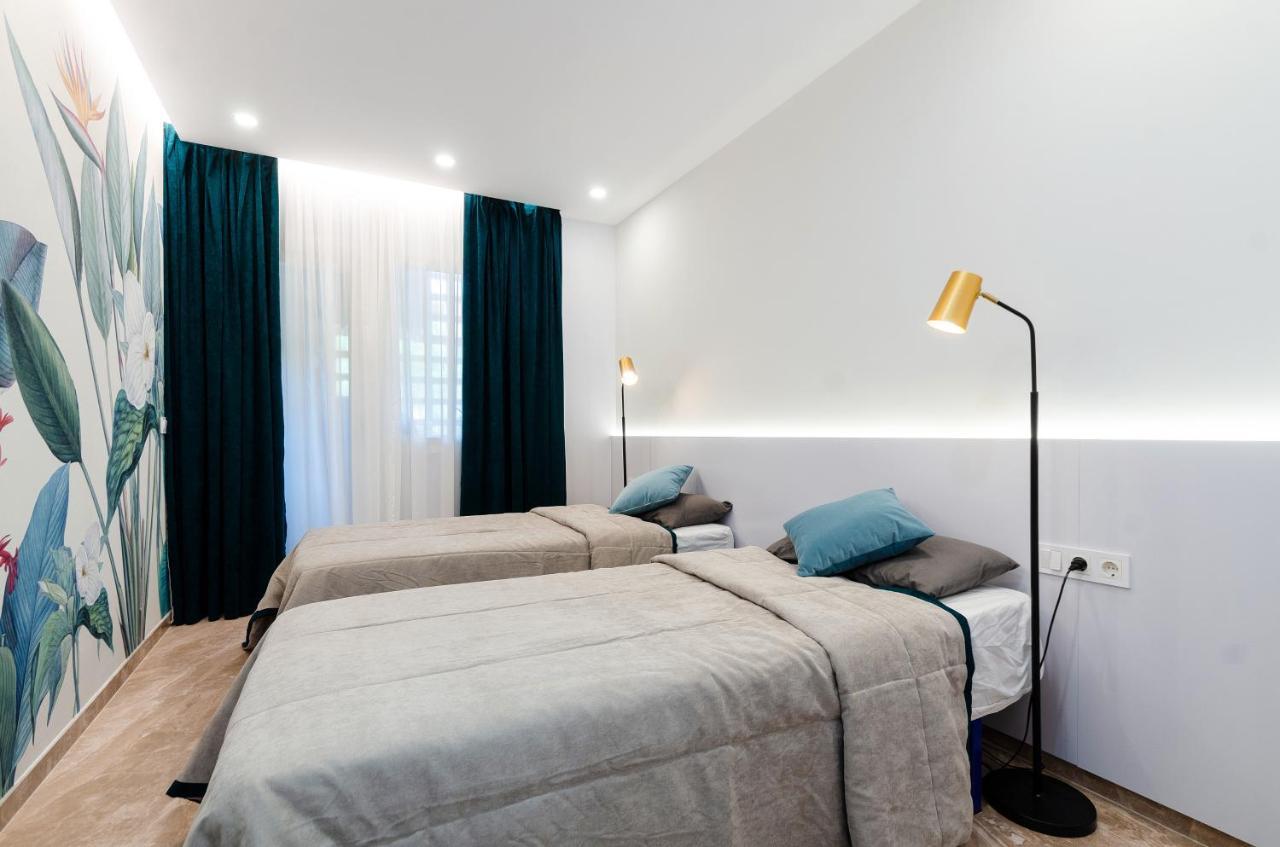 Ferienwohnung Luxury Blue Coast Seaside Retreat Marbella Exterior foto