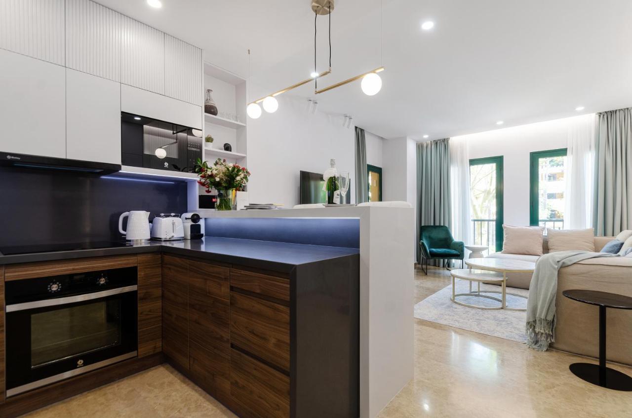 Ferienwohnung Luxury Blue Coast Seaside Retreat Marbella Exterior foto