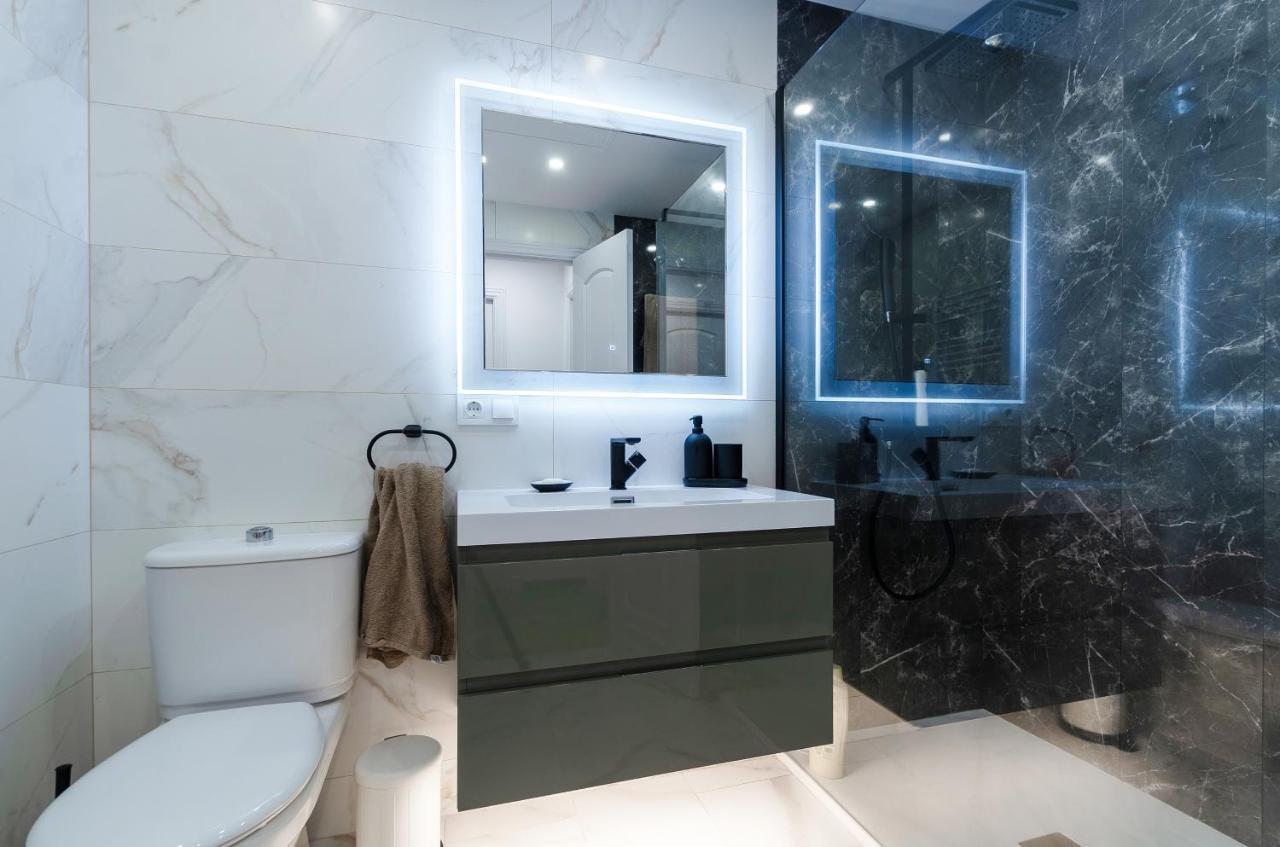 Ferienwohnung Luxury Blue Coast Seaside Retreat Marbella Exterior foto