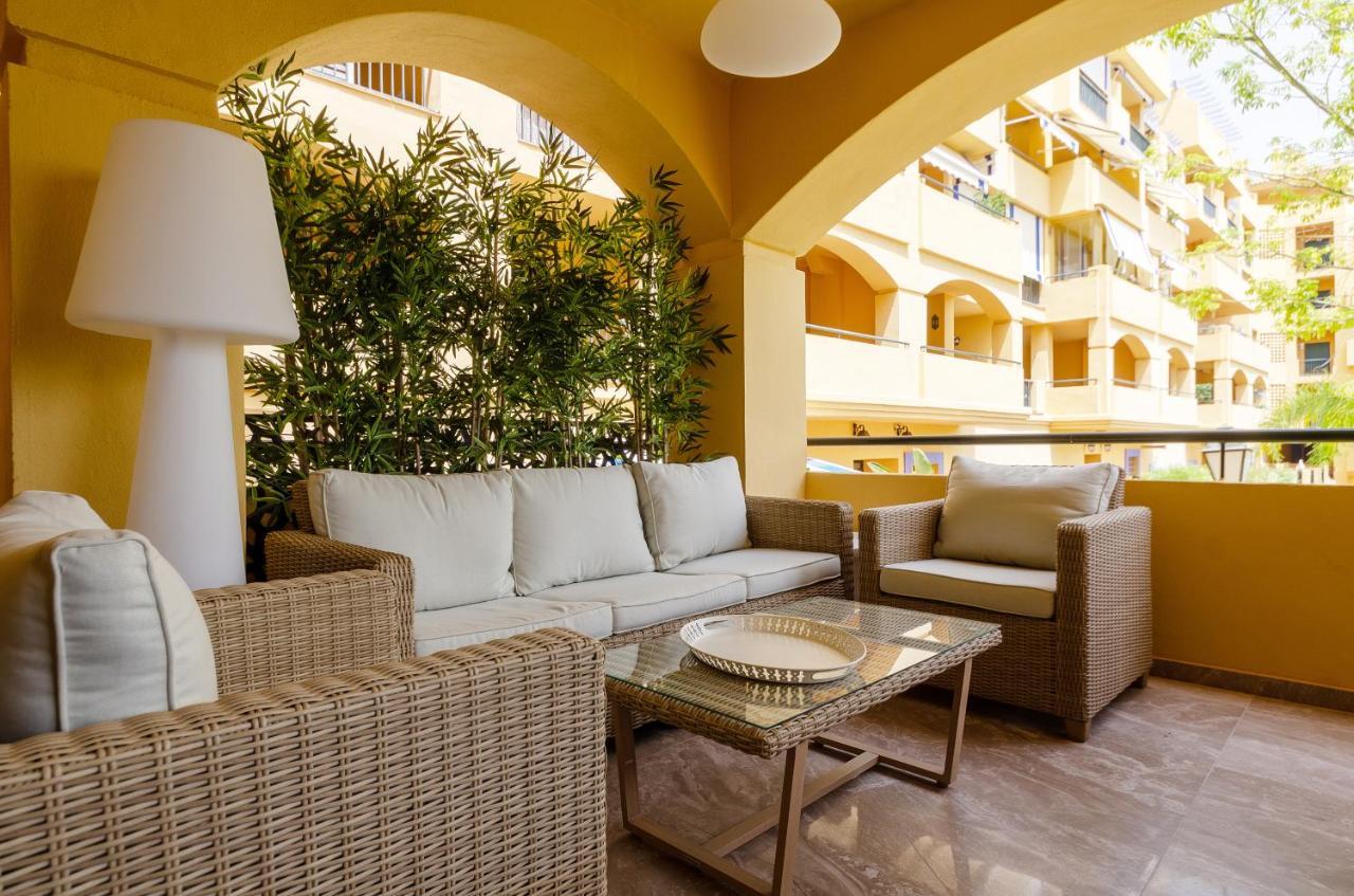 Ferienwohnung Luxury Blue Coast Seaside Retreat Marbella Exterior foto