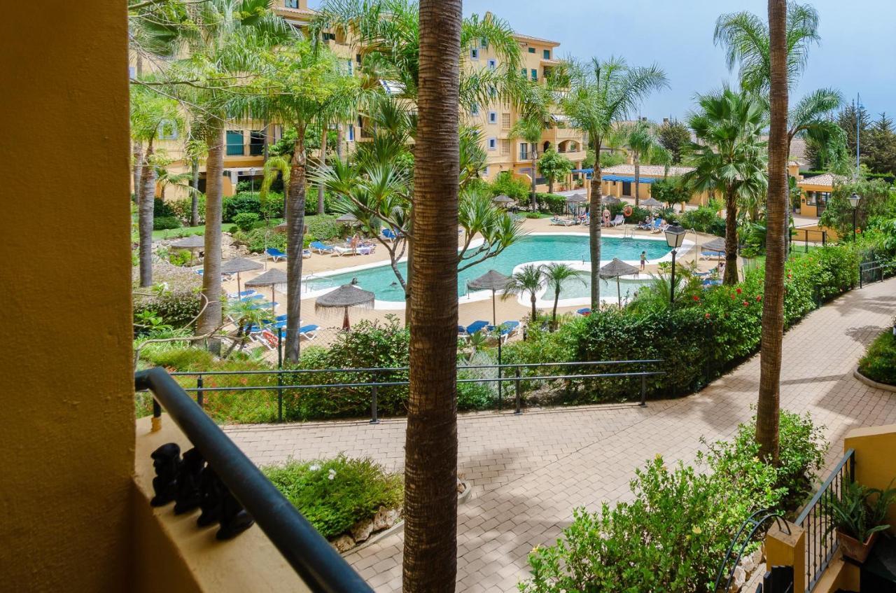 Ferienwohnung Luxury Blue Coast Seaside Retreat Marbella Exterior foto