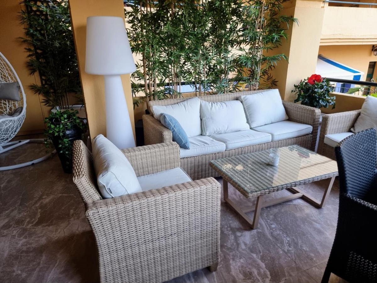 Ferienwohnung Luxury Blue Coast Seaside Retreat Marbella Exterior foto